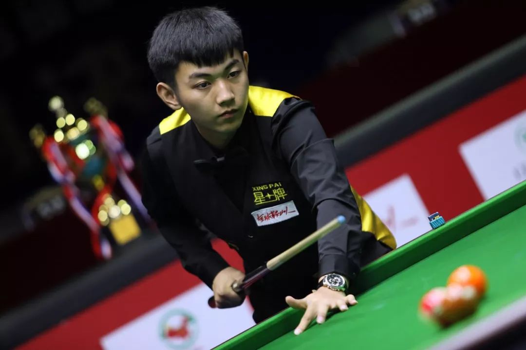 每体：达尼-罗德里格斯在比赛中遭遇伤病，可能影响后续联赛